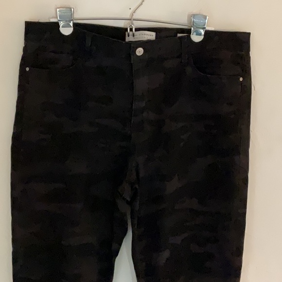 Social Standard by Sanctuary Denim - Social Standard by Sanctuary Ankle Skinny Camo Jeans, Size 14, Black/Gray